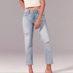 Abercrombie & Fitch Mid Rise Boyfriend Jean
